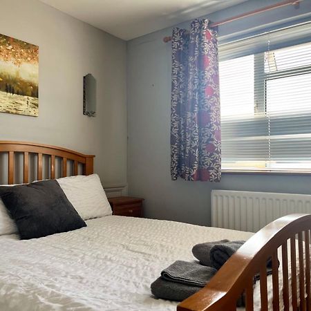 Lopez Home Crawley Ifield المظهر الخارجي الصورة