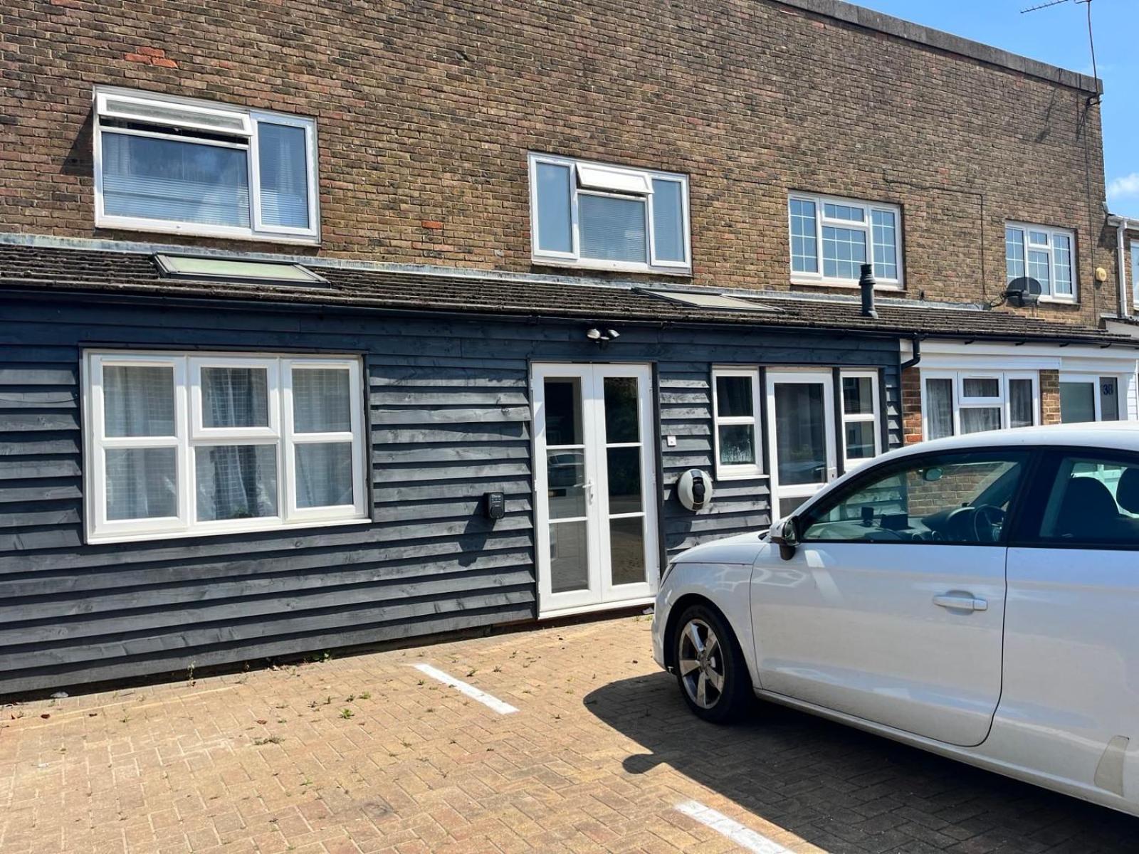 Lopez Home Crawley Ifield المظهر الخارجي الصورة